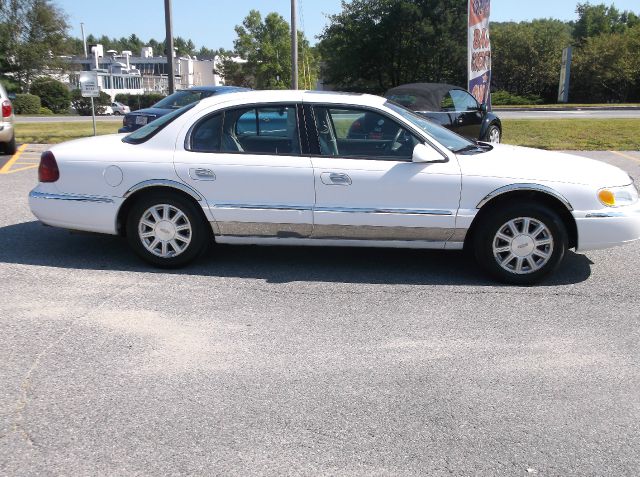 2001 Lincoln Continental Base