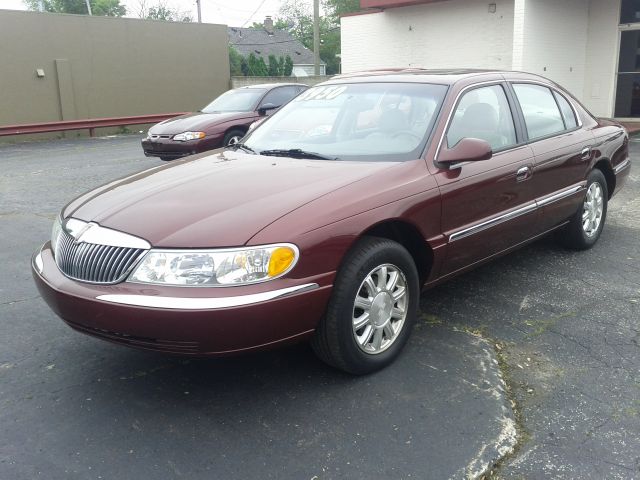2001 Lincoln Continental Base