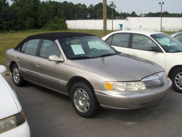 2001 Lincoln Continental Base