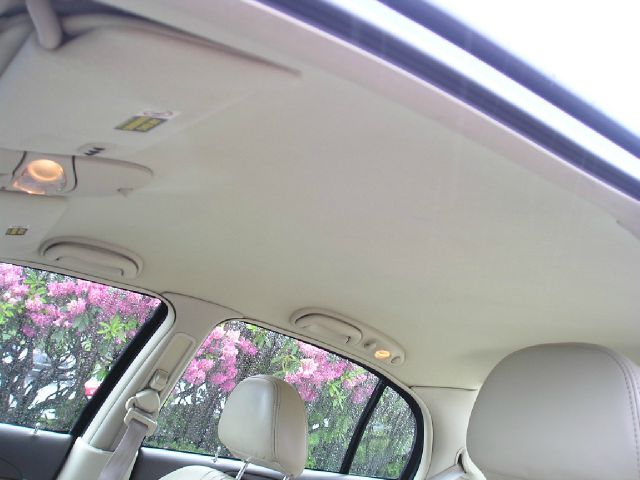 2001 Lincoln Continental Base