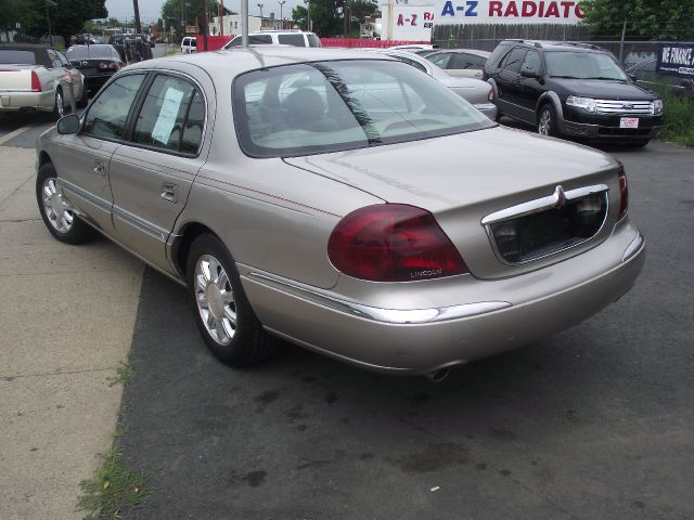 2002 Lincoln Continental EX 4x4 AT