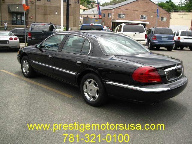 2002 Lincoln Continental 4dr Wgn 3.2L