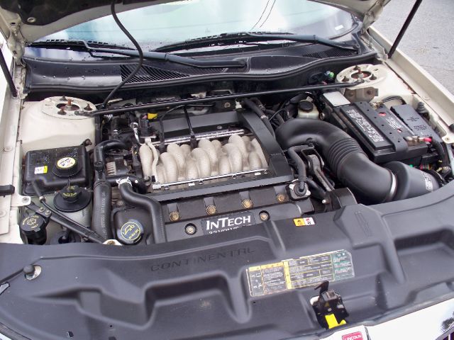 2002 Lincoln Continental Club Cab Laramie SLT