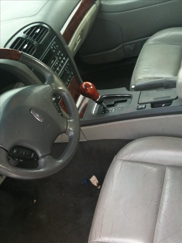 2000 Lincoln LS Red Line
