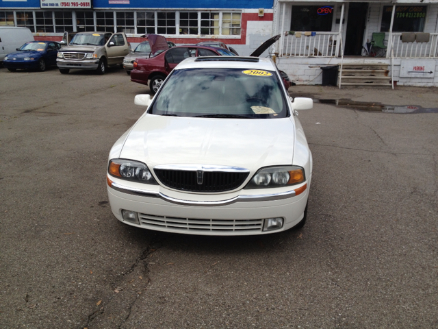 2002 Lincoln LS XL, SLT, 4.2l, LTHR Bkts, AM-F
