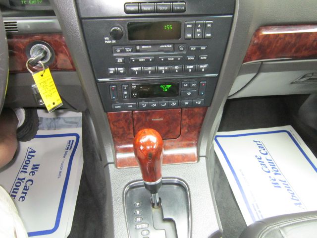 2002 Lincoln LS XL, SLT, 4.2l, LTHR Bkts, AM-F