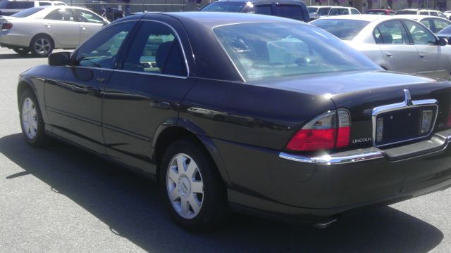 2005 Lincoln LS R25