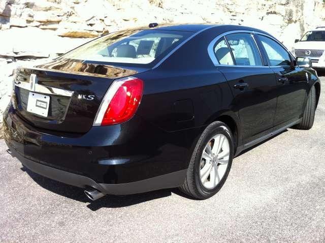 2009 Lincoln MKS Base