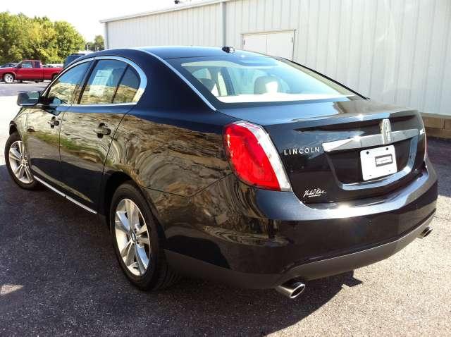 2009 Lincoln MKS Base
