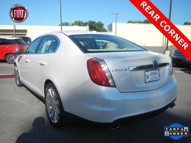 2010 Lincoln MKS Unknown