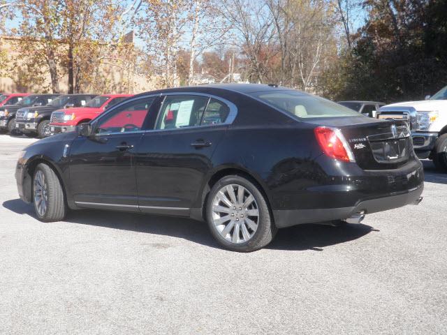 2011 Lincoln MKS SLT 1500 4WD