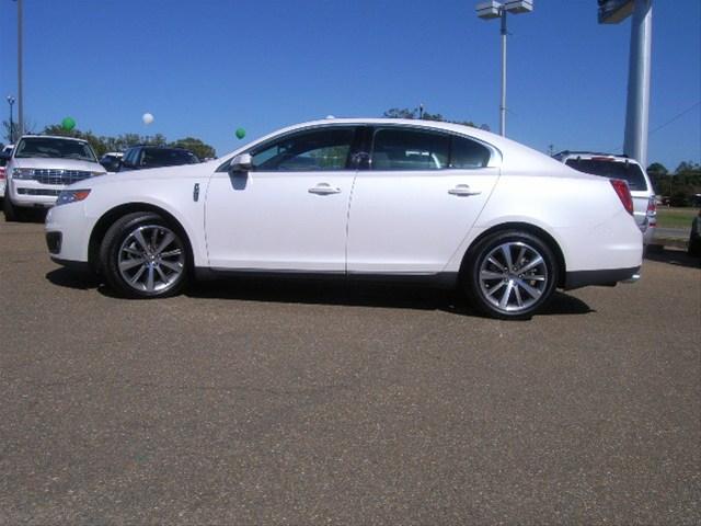 2011 Lincoln MKS Base