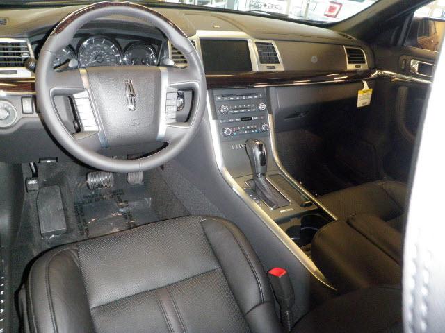 2011 Lincoln MKS Unknown