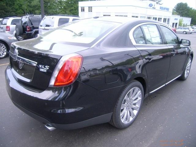 2011 Lincoln MKS Base