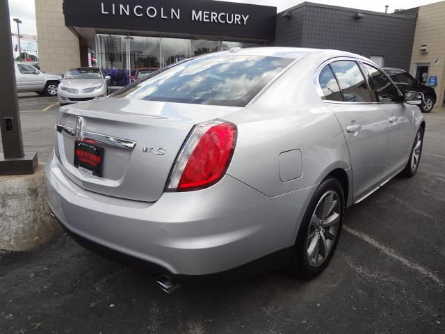 2011 Lincoln MKS Unknown
