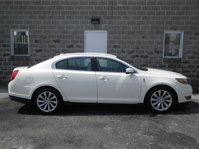 2013 Lincoln MKS Unknown