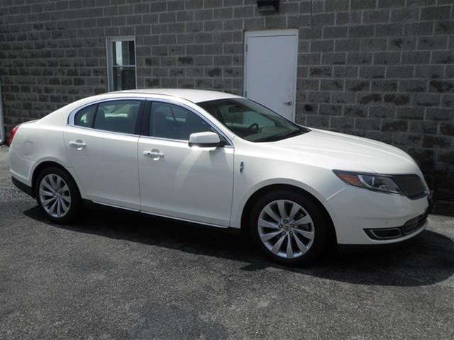 2013 Lincoln MKS Unknown