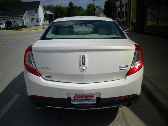 2013 Lincoln MKS C350 Luxury