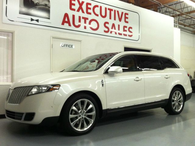 2010 Lincoln MKT Laramie Longhorn Ed 6 1/3 Ft
