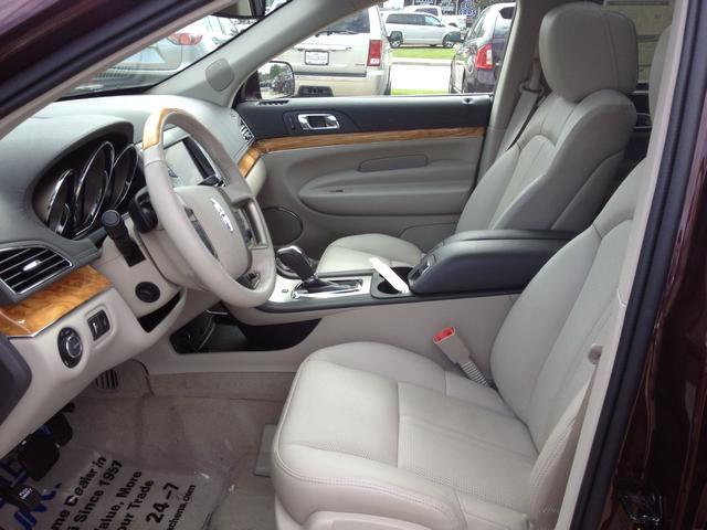 2012 Lincoln MKT Xlt Lariet 4dr