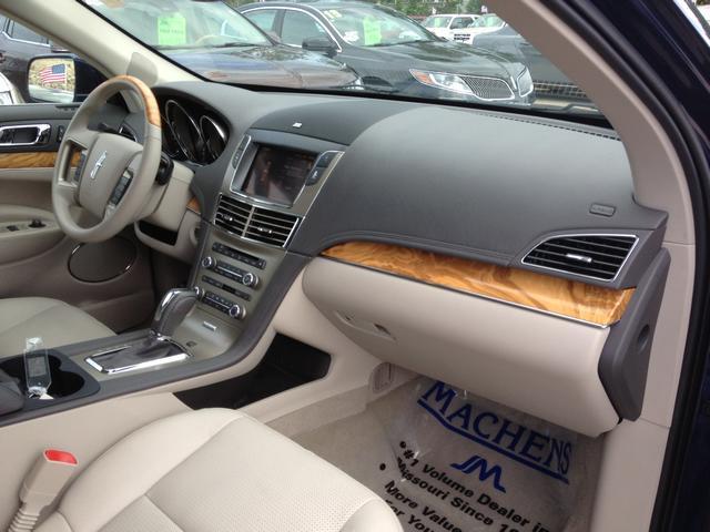 2012 Lincoln MKT Xlt Lariet 4dr