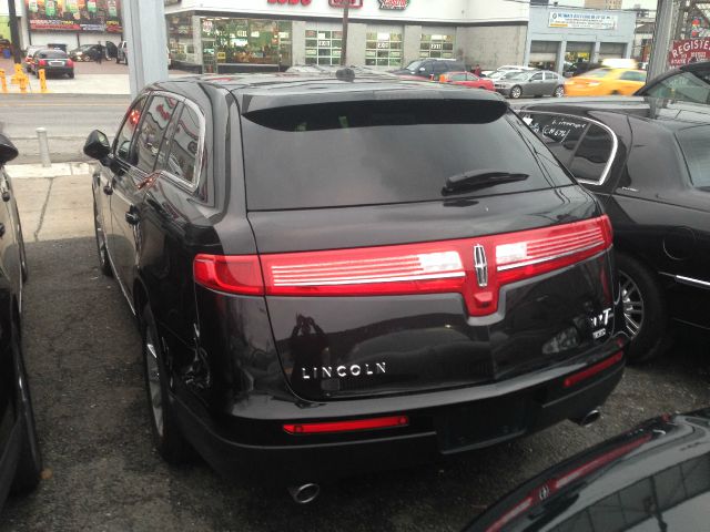 2014 Lincoln MKT Laramie Longhorn Ed 6 1/3 Ft