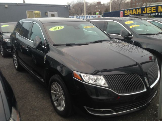 2014 Lincoln MKT Laramie Longhorn Ed 6 1/3 Ft
