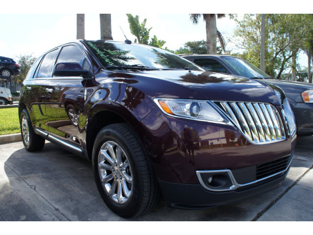 2011 Lincoln MKX Base