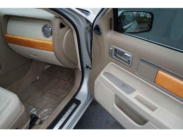 2007 Lincoln MKZ Base