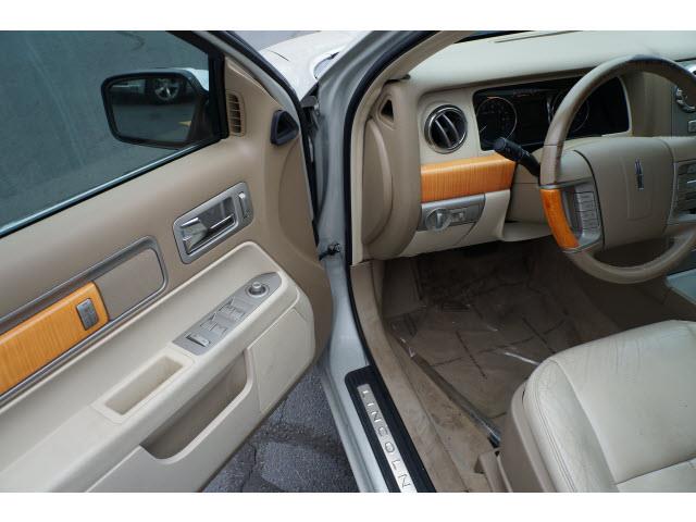 2007 Lincoln MKZ Base