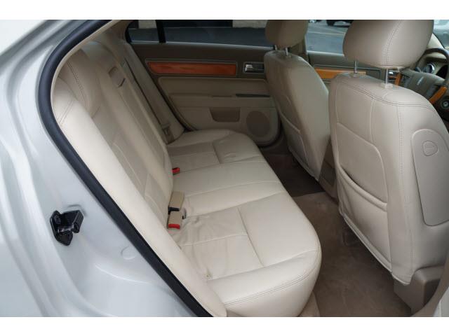 2007 Lincoln MKZ Base