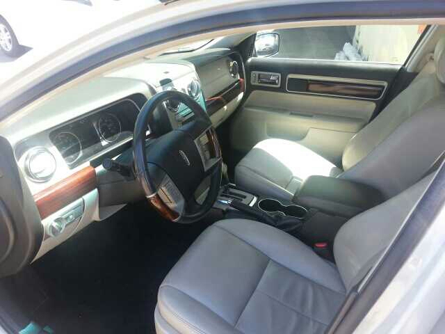 2007 Lincoln MKZ Base