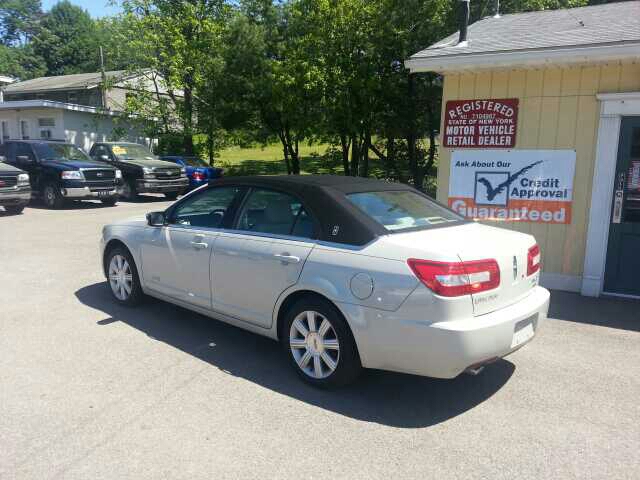 2007 Lincoln MKZ Base