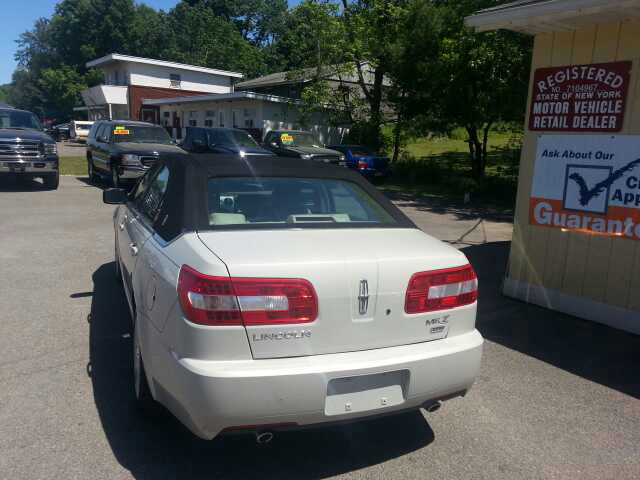 2007 Lincoln MKZ Base