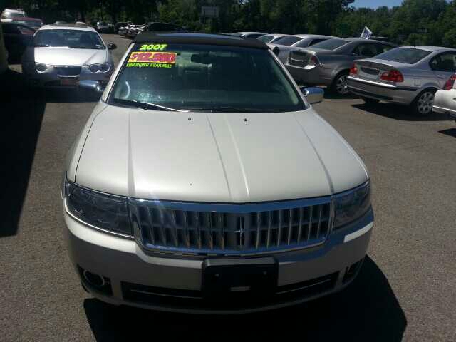 2007 Lincoln MKZ Base