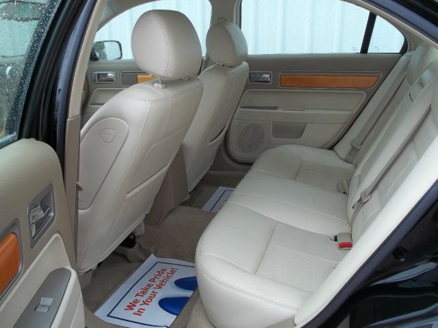 2008 Lincoln MKZ Base