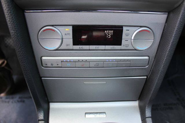 2009 Lincoln MKZ Base