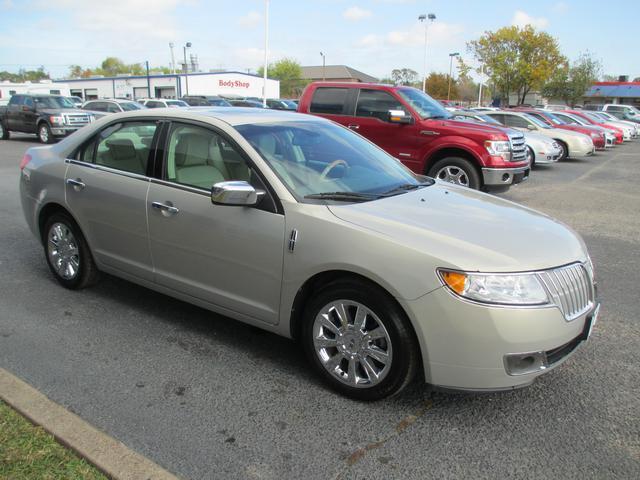 2010 Lincoln MKZ Base