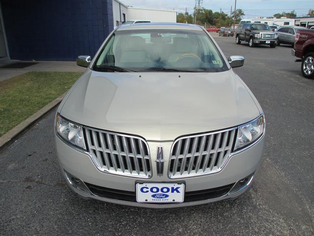 2010 Lincoln MKZ Base