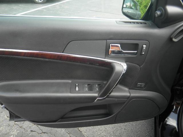 2011 Lincoln MKZ Carrera 4S