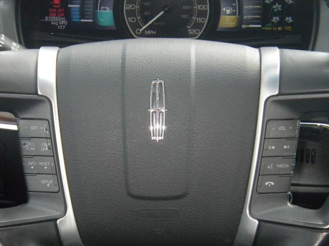 2011 Lincoln MKZ Carrera 4S