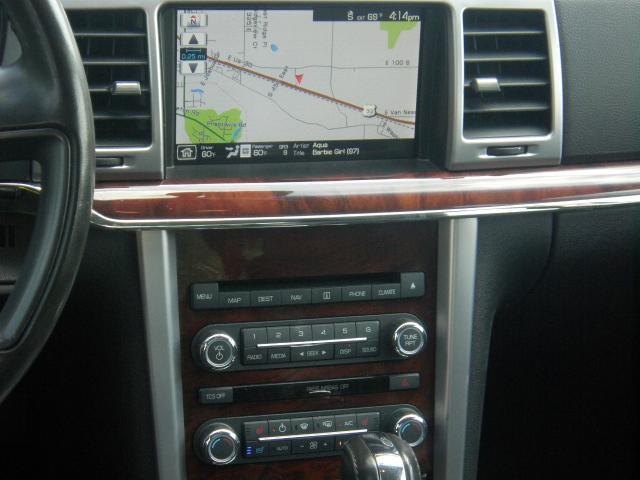 2011 Lincoln MKZ Carrera 4S