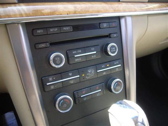 2011 Lincoln MKZ Luxury Sedan Cadillac Factory Certified