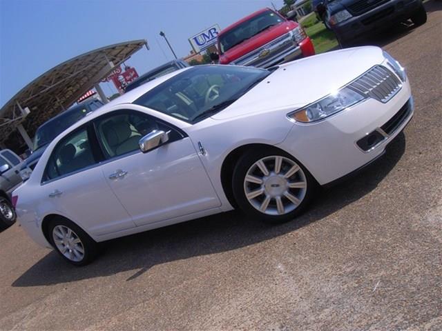 2011 Lincoln MKZ Luxury Sedan Cadillac Factory Certified