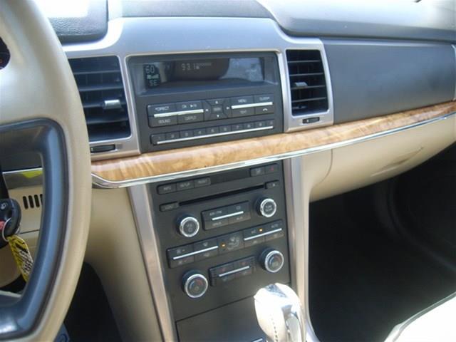 2011 Lincoln MKZ Luxury Sedan Cadillac Factory Certified