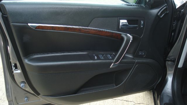 2012 Lincoln MKZ Base