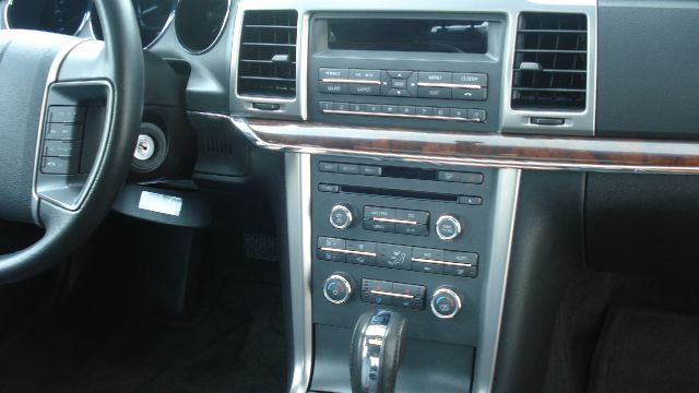 2012 Lincoln MKZ Base