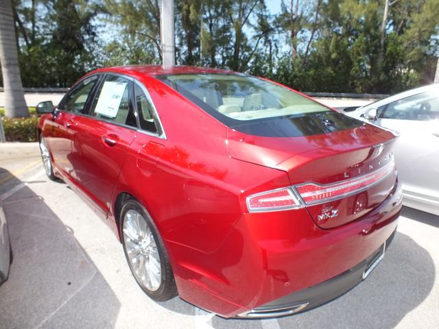 2013 Lincoln MKZ Coupe