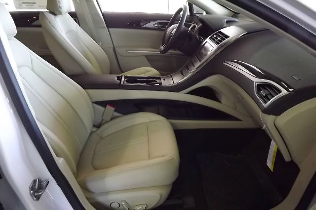 2014 Lincoln MKZ ESi