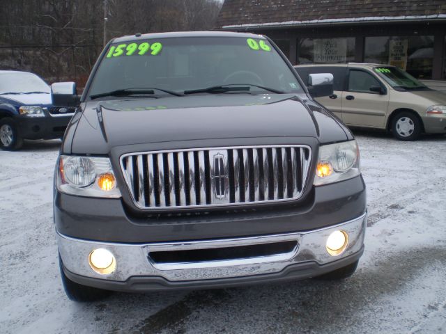 2006 Lincoln Mark LT Ram 3500 Diesel 2-WD